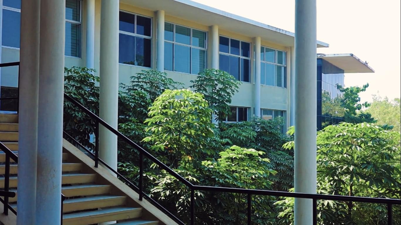 SR University Academic Building photo 8